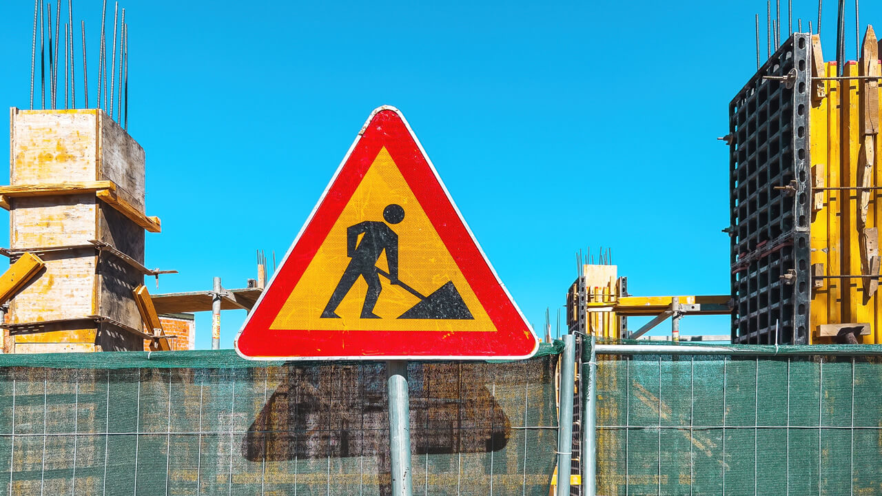 Tipos de señales de seguridad en construcción según OSHA NY 2026