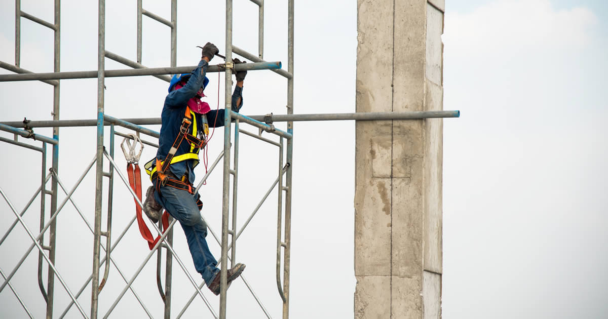 Andamios: cómo trabajar en altura con seguridad