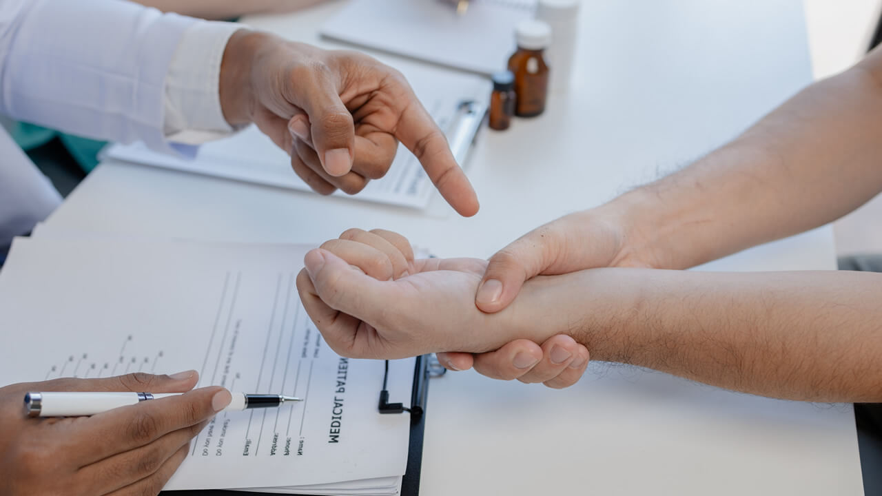 Tratamientos para lesión por esfuerzo repetitivo del trabajo