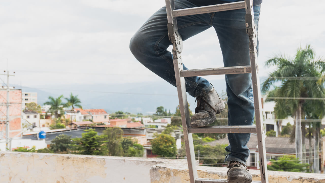 abogado de accidentes de caídas de escaleras