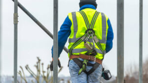 Arnes para construcción y otros equipos de seguridad