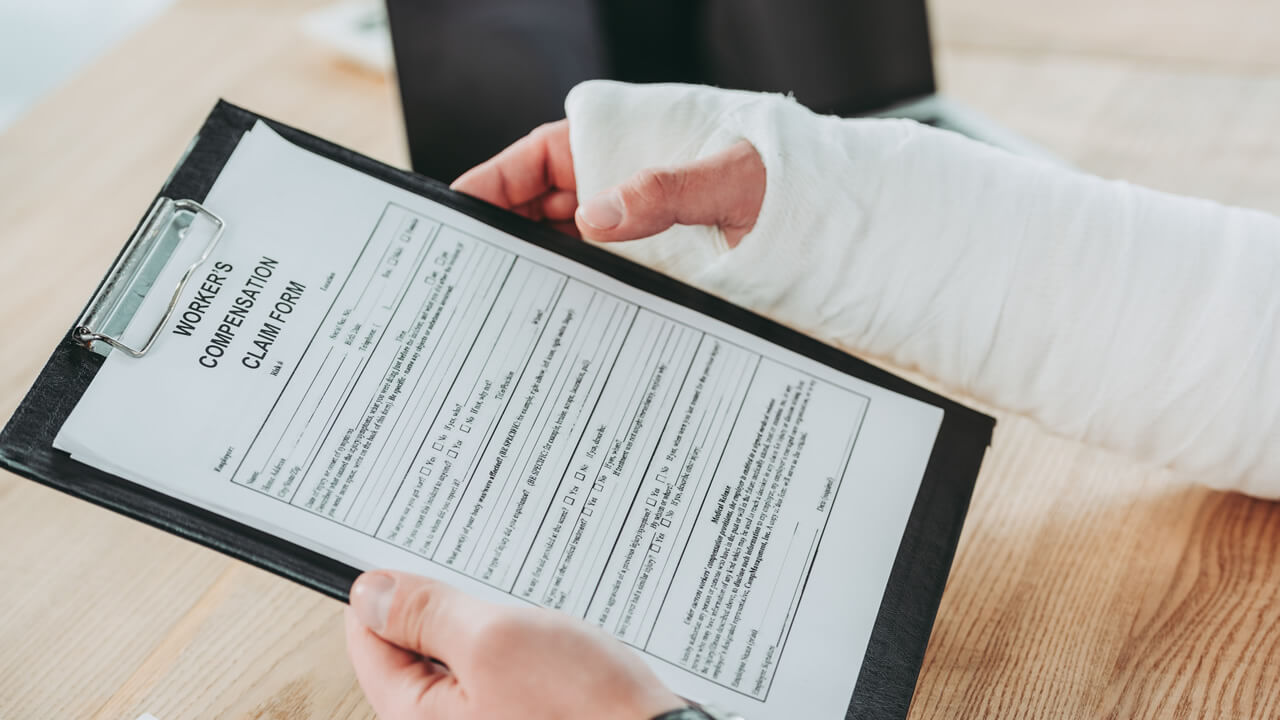 Cómo hacer un reclamo por accidente de trabajo en NY