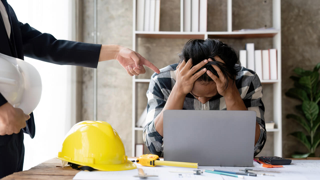 Represalias del empleador tras accidente laboral en Nueva York