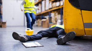 Accidentes con montacargas en obras en NY: guía legal 2026