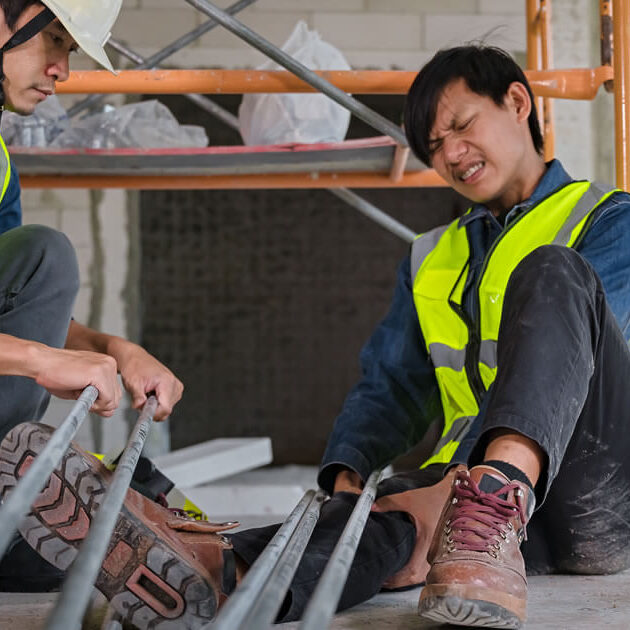 ¿Cómo le ayuda un abogado de lastimadura de construcción?